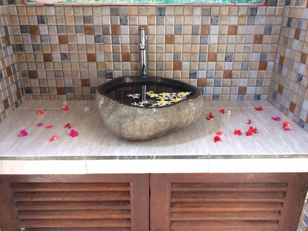 Karimun Lumbung Hotel Karimunjawa Eksteriør billede
