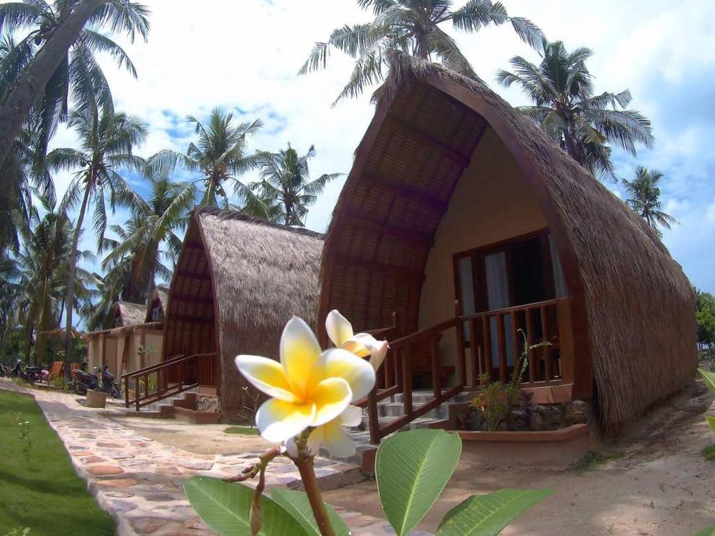 Karimun Lumbung Hotel Karimunjawa Eksteriør billede